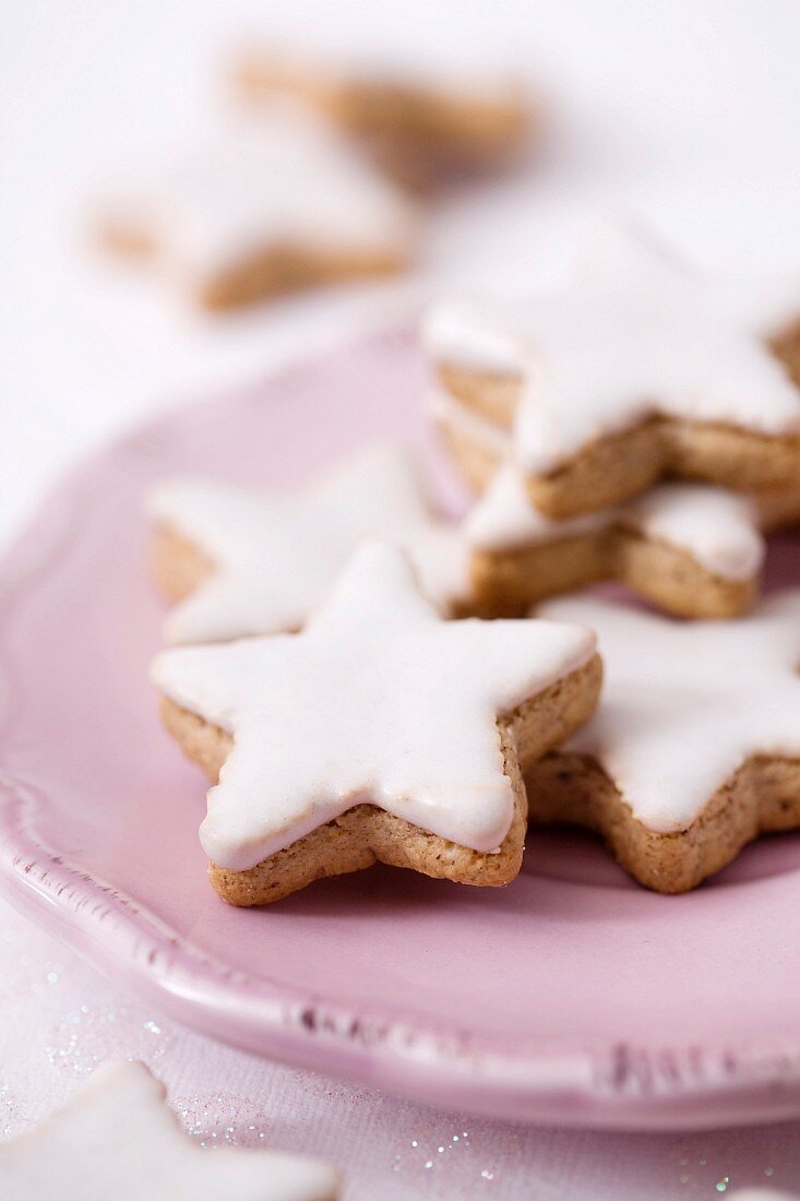Star-shaped shortbread cookies with icing