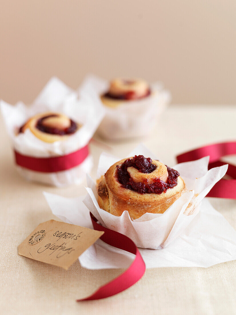 Redcurrant jelly pastry rolls