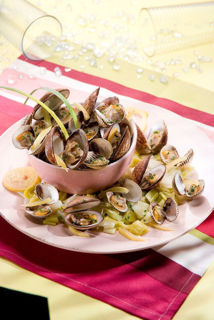 Confit citrus-flavored steam-cooked sea shells