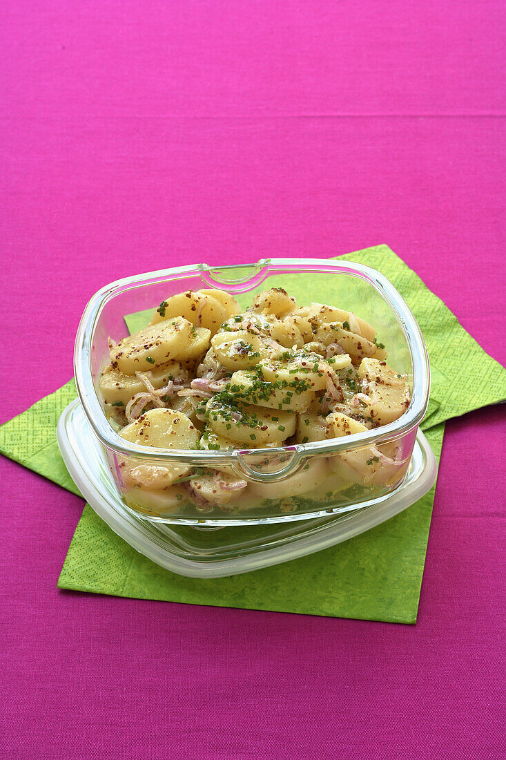 Kartoffelsalat mit Schinken und Senf