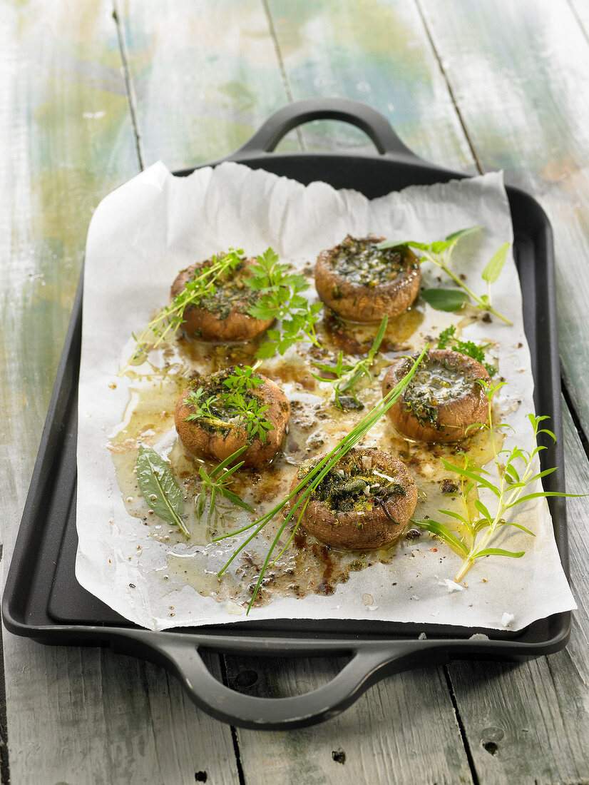 Grilled mushrooms with herbs