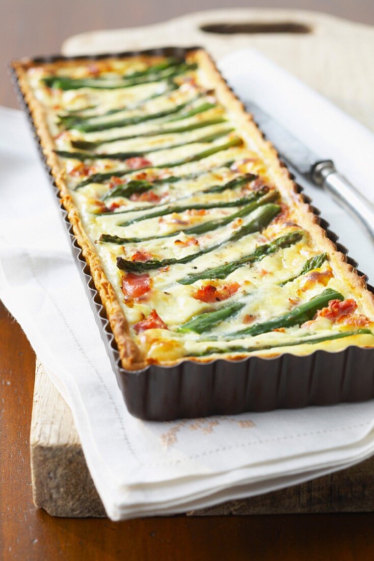 Green asparagus tart