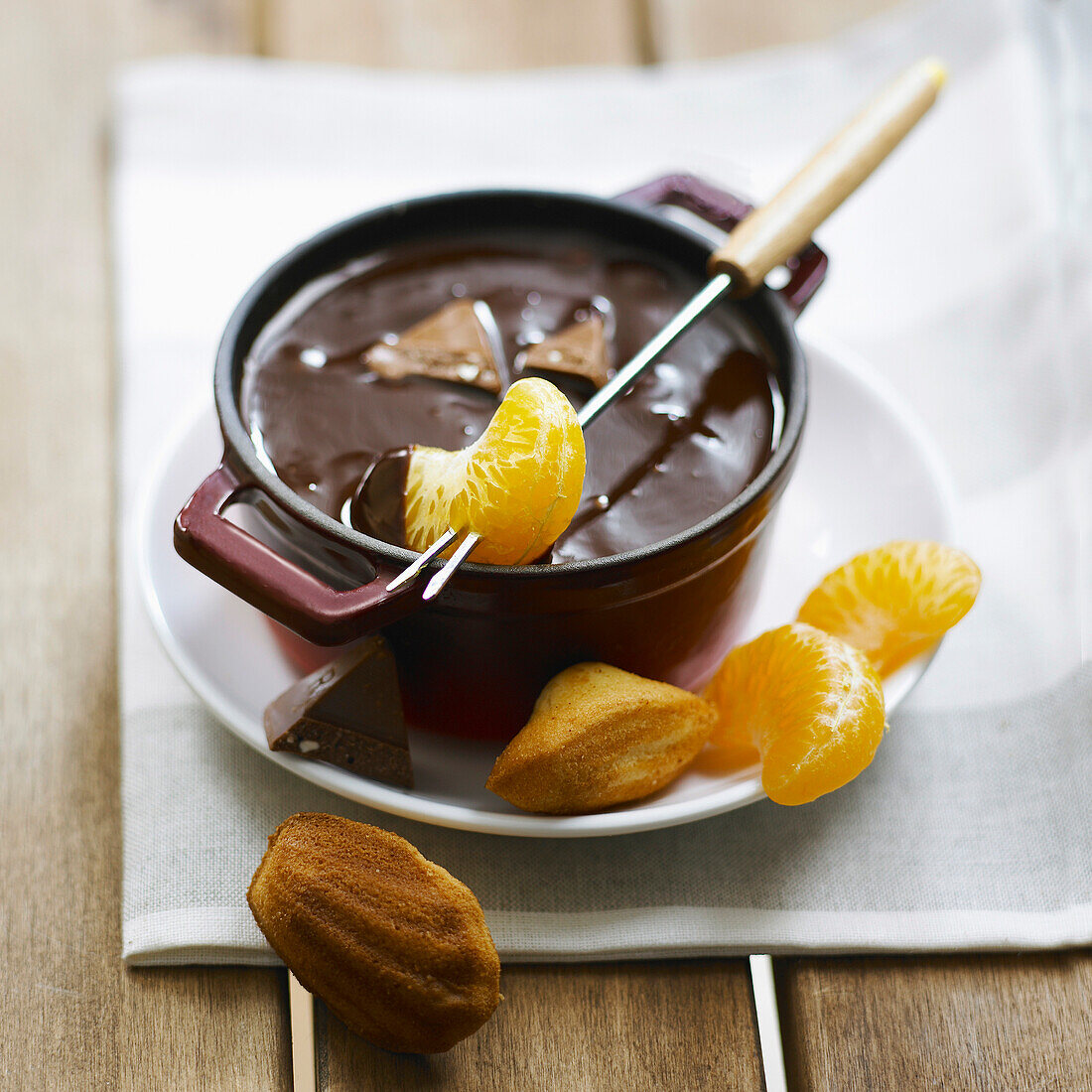 Obstfondue mit Tobleroneschokolade