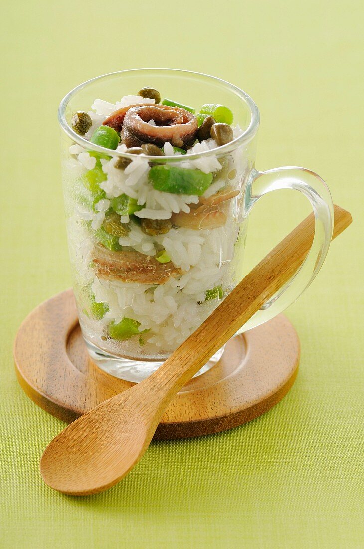 Basmatireissalat mit Anchovis und grünen Bohnen