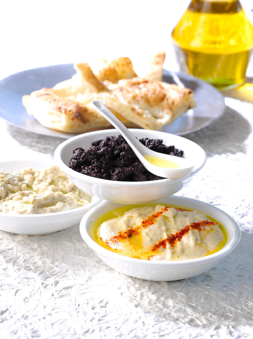 Tapenade, Hummus und Auberginenkaviar