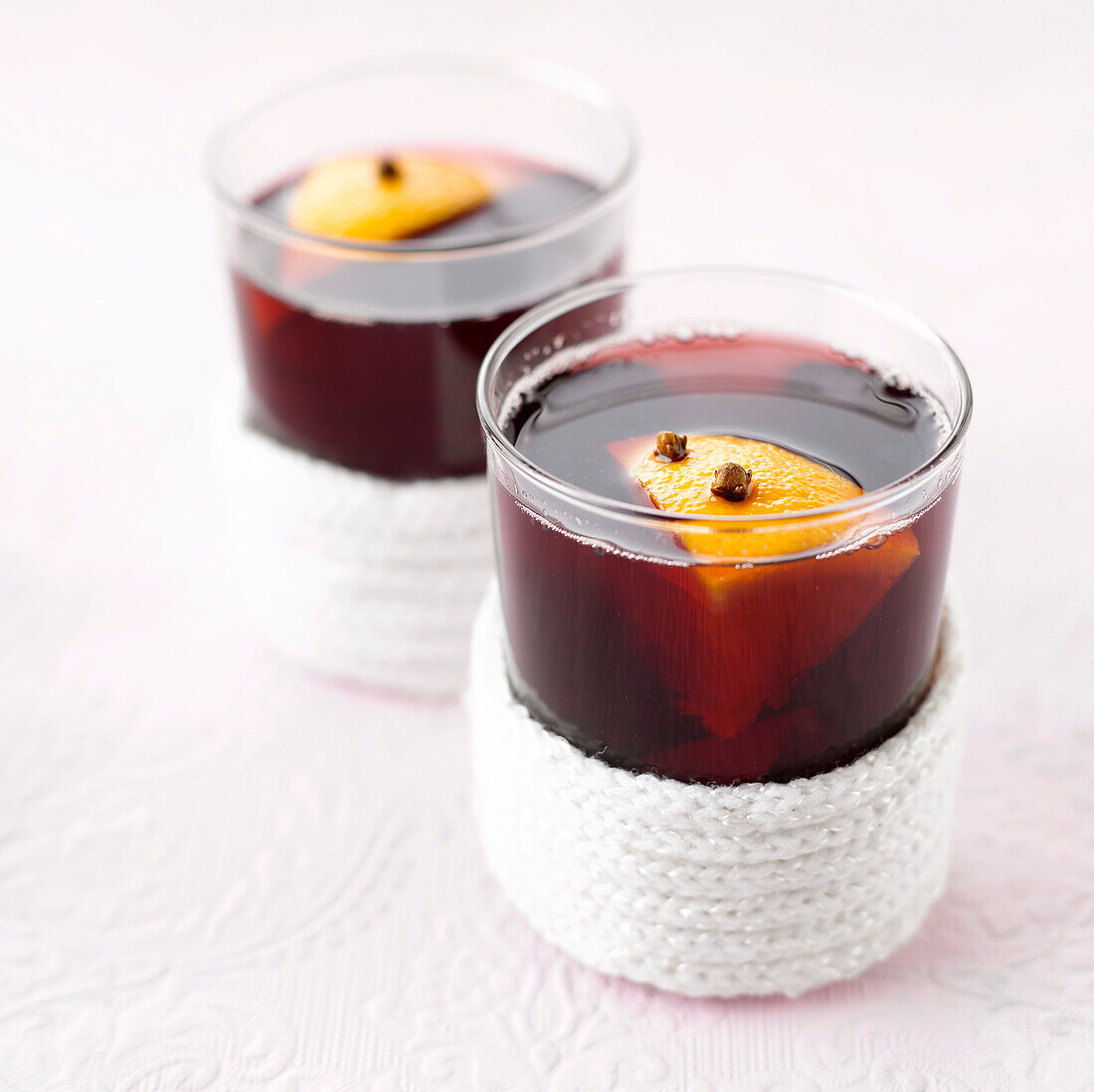 Hot spicy wine with orange and cloves