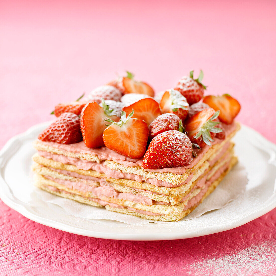 Crisp strawberry Mille-feuille