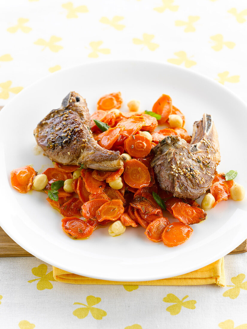 Lamb chops with spicy carrots and chickpeas