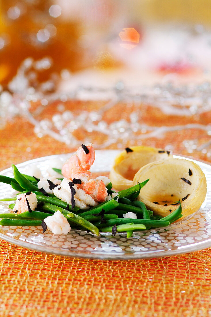 Garnelen-Bohnen-Salat mit Artischocken und getrüffeltem French-Dressing