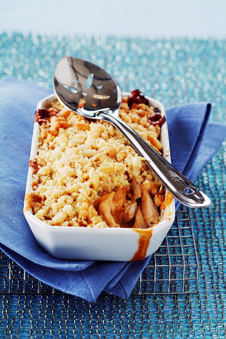 Chicken and three-pepper crumble