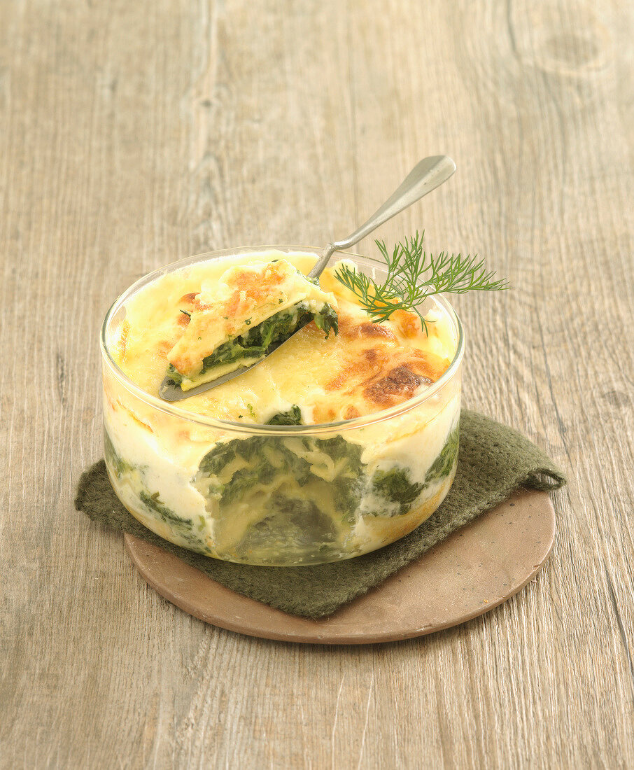 Spinach and lasagnes gratin