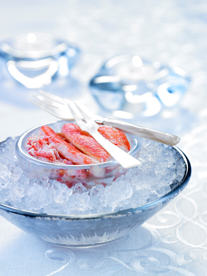 Bowl of crab meat on ice