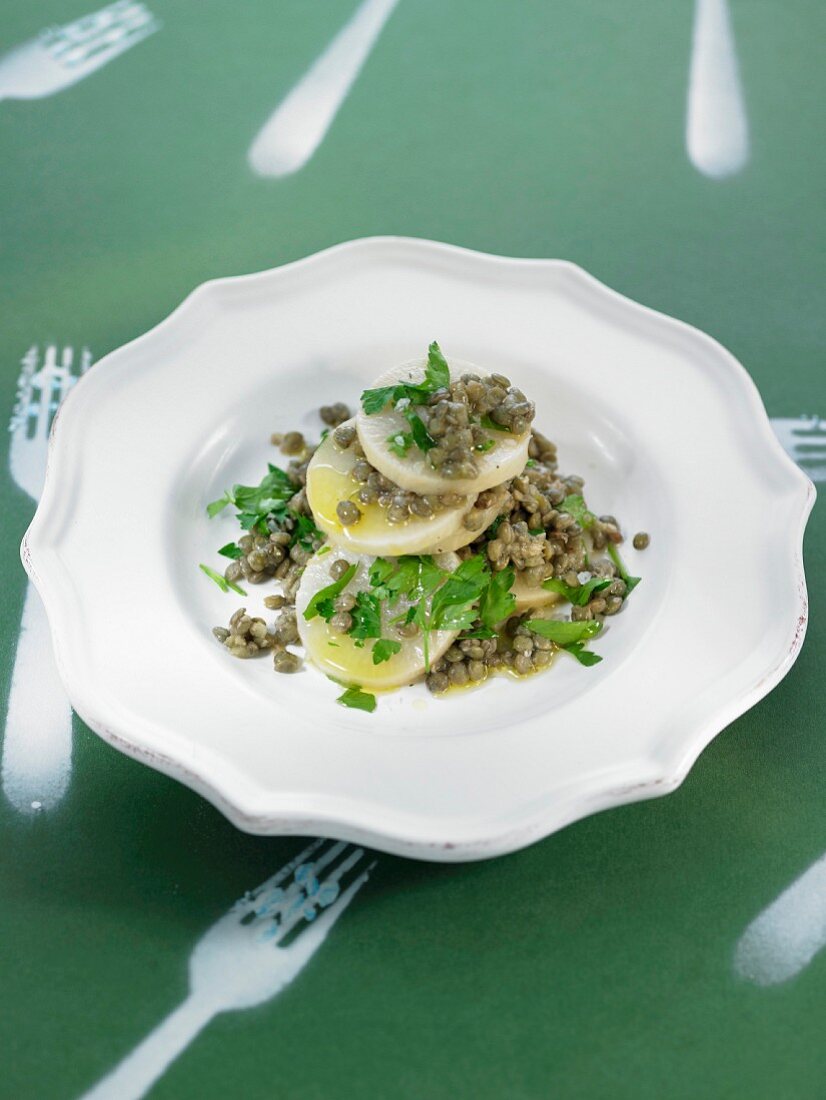 Green lentil and turnip salad with parsley