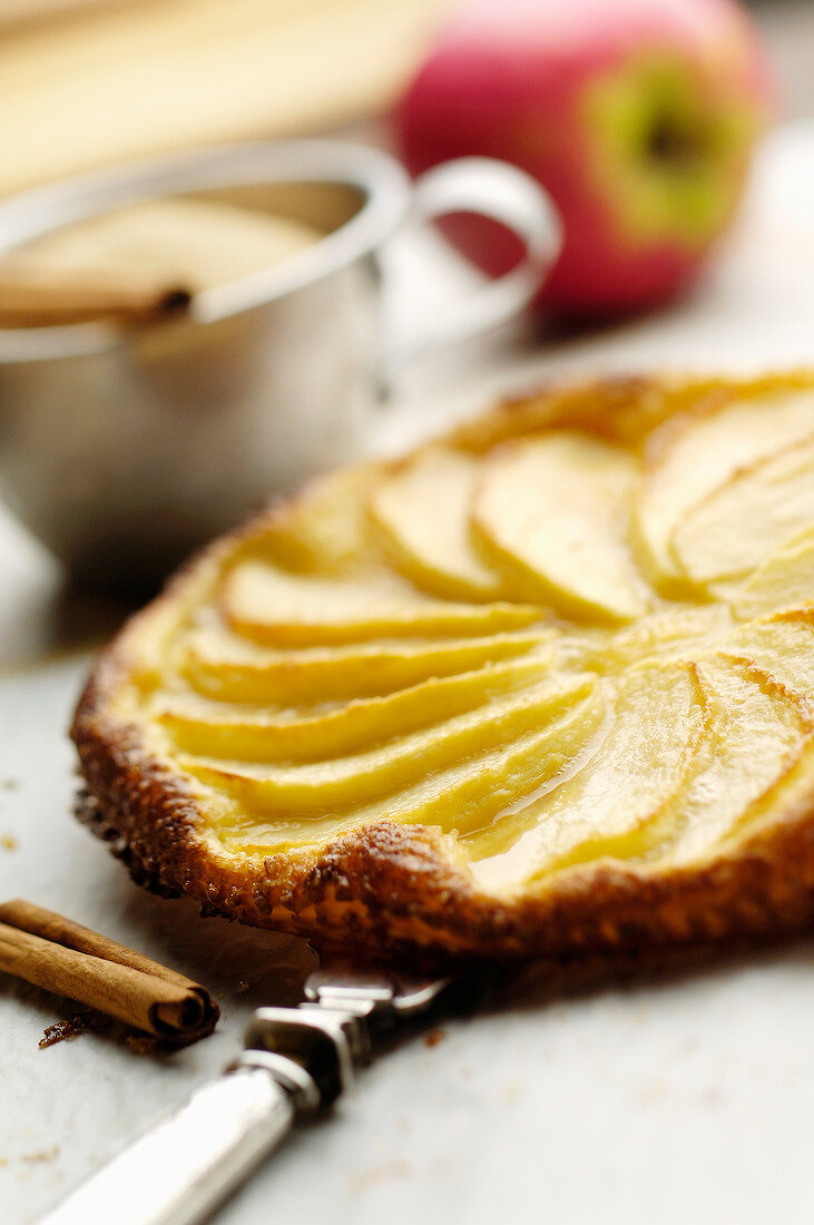 Crisp apple tart