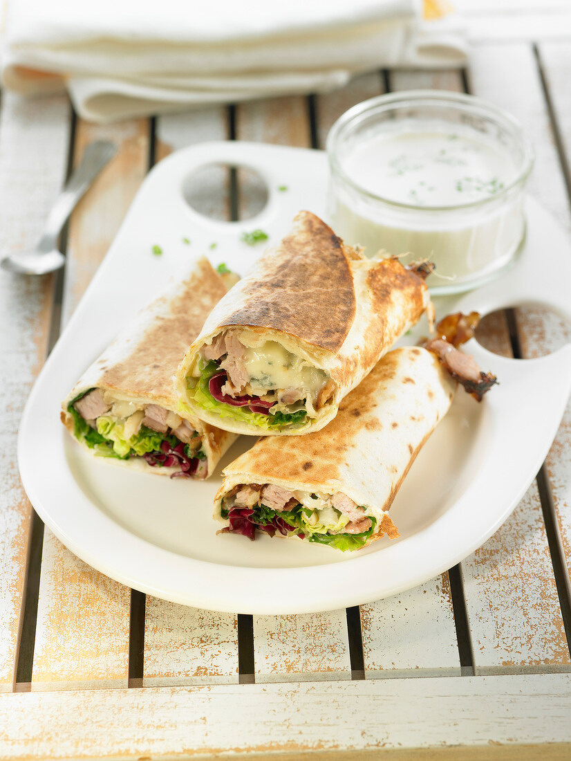 Wraps mit Lammfleischfüllung