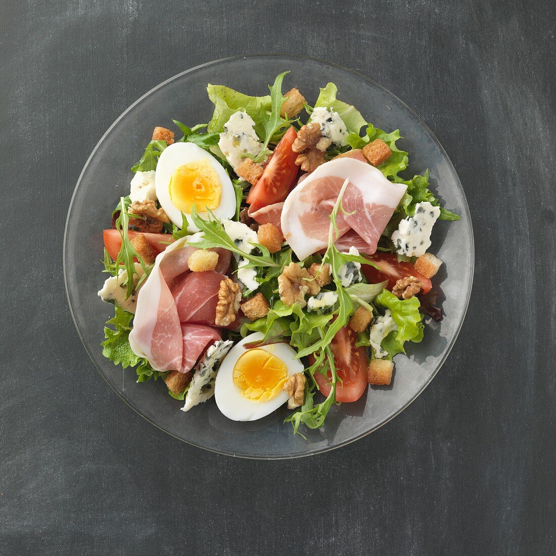 Raw ham,walnut and roquefort mixed salad