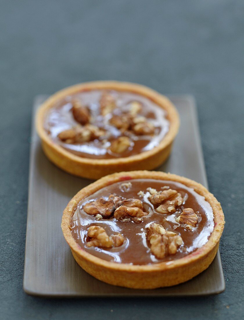 Toffee and walnut tartlet