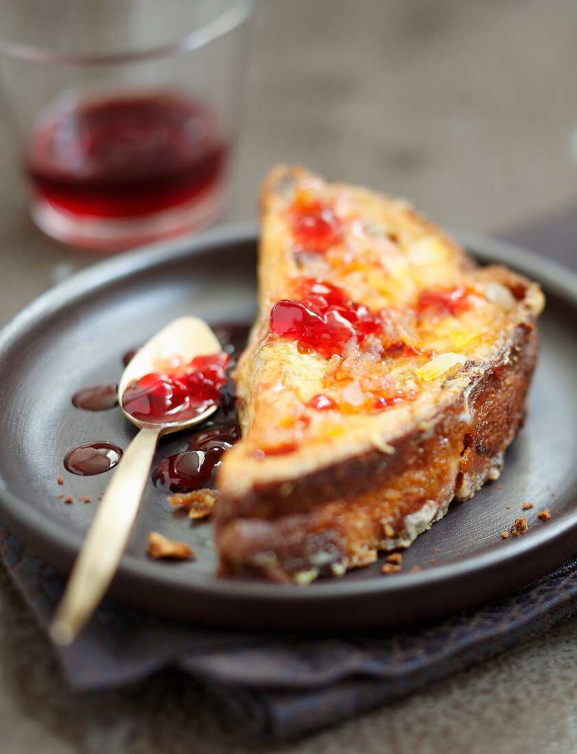 French toast-style Panettone with redcurrant jelly