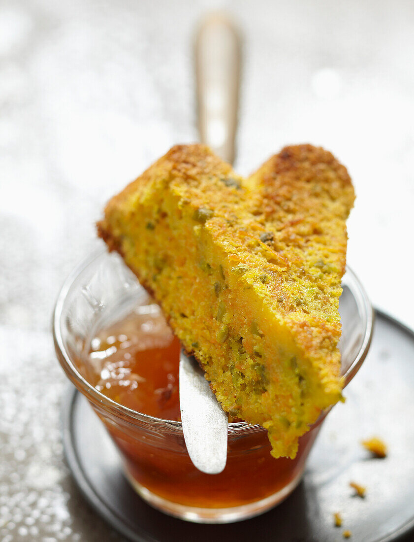 Carrot and pistachio cake