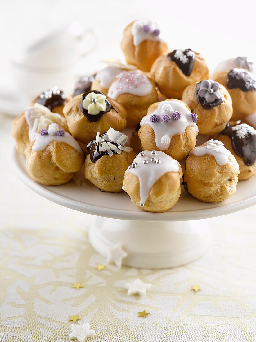 Profiteroles mit Kaffee-Creme