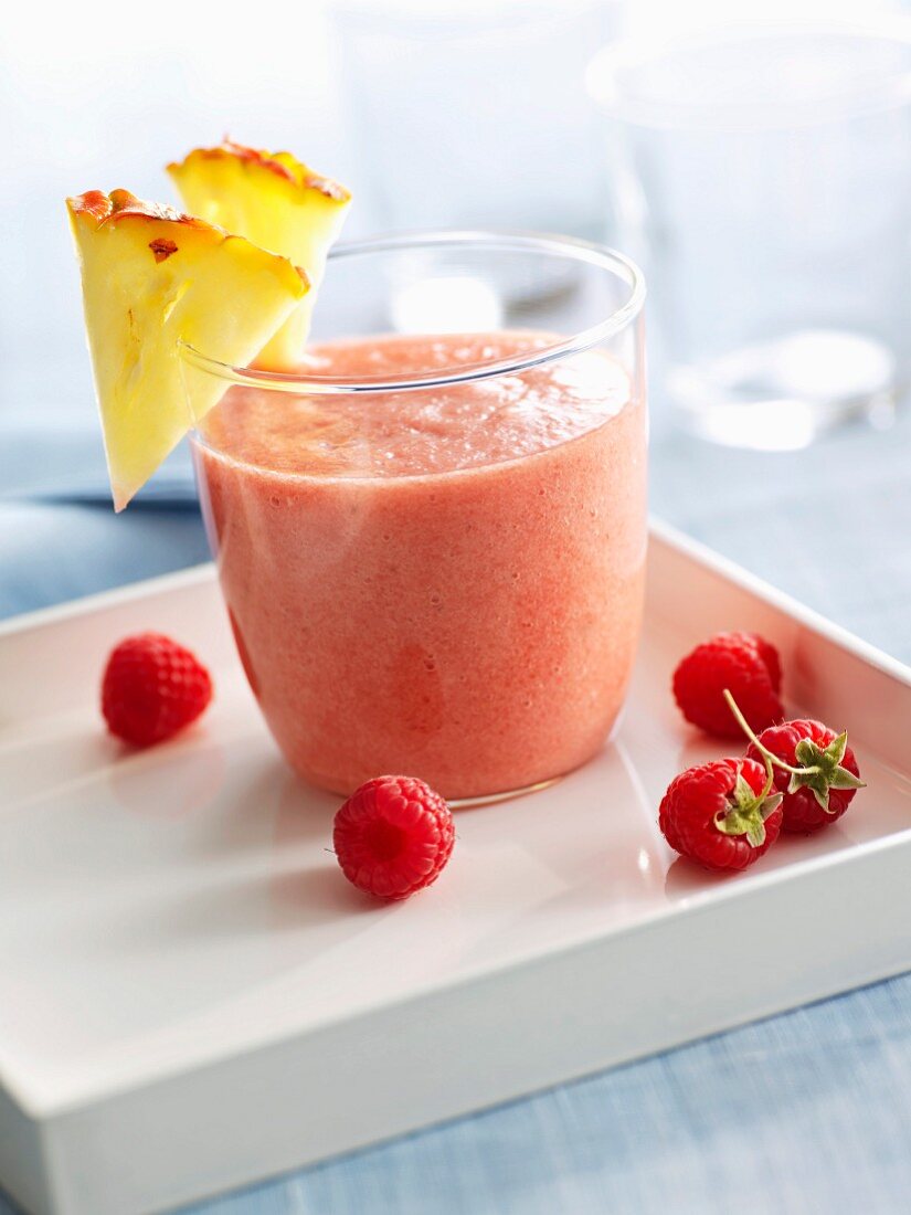 Raspberry and pineapple smoothie