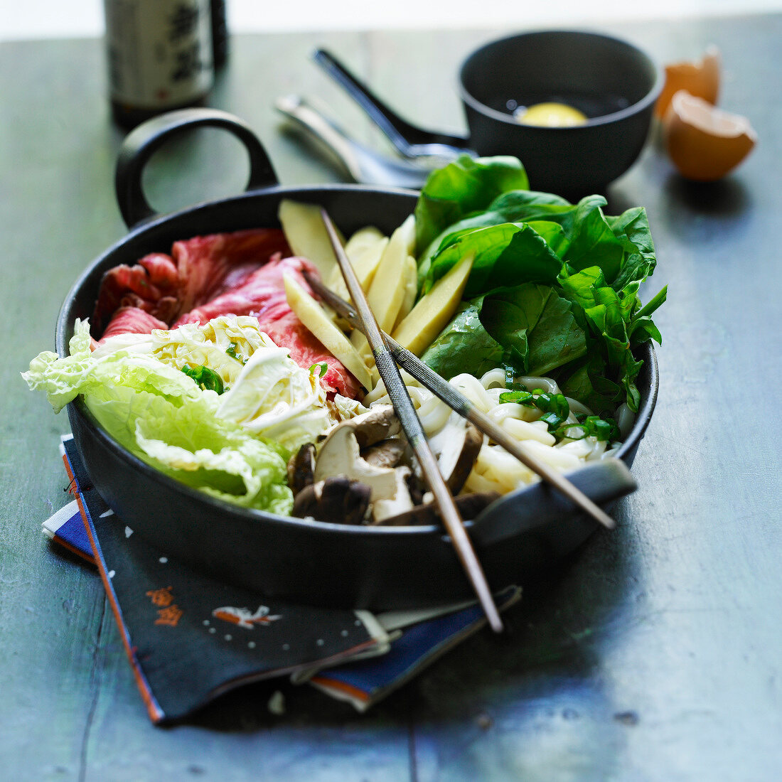 Sukiyaki (japanisches Fondue)
