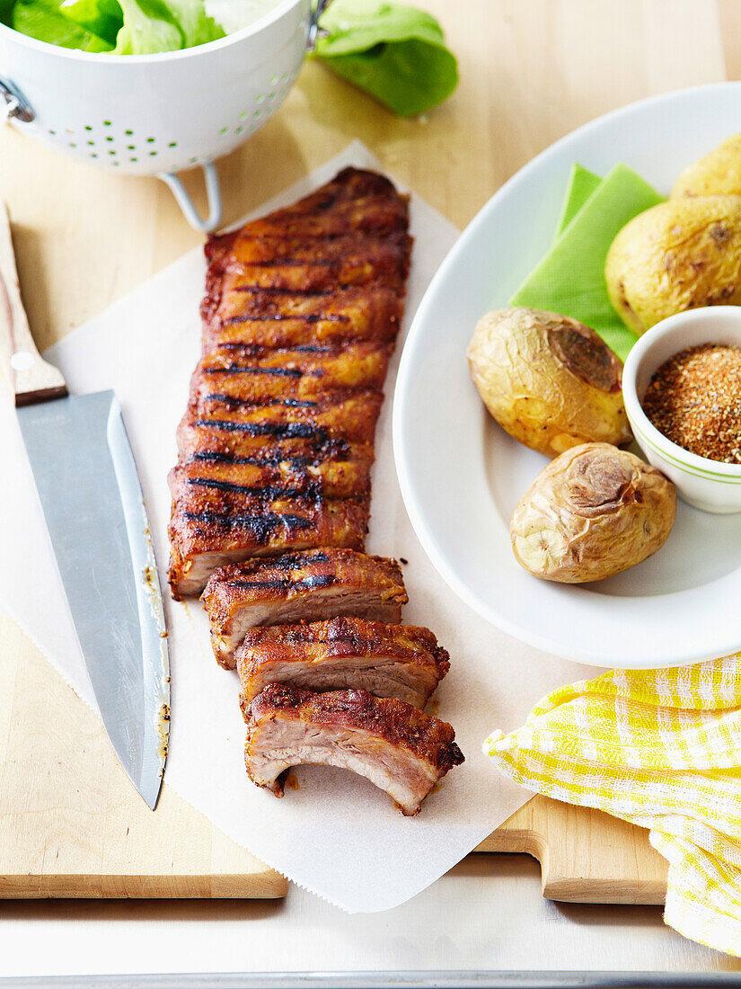 Grilled pork spare ribs,baked potatoes