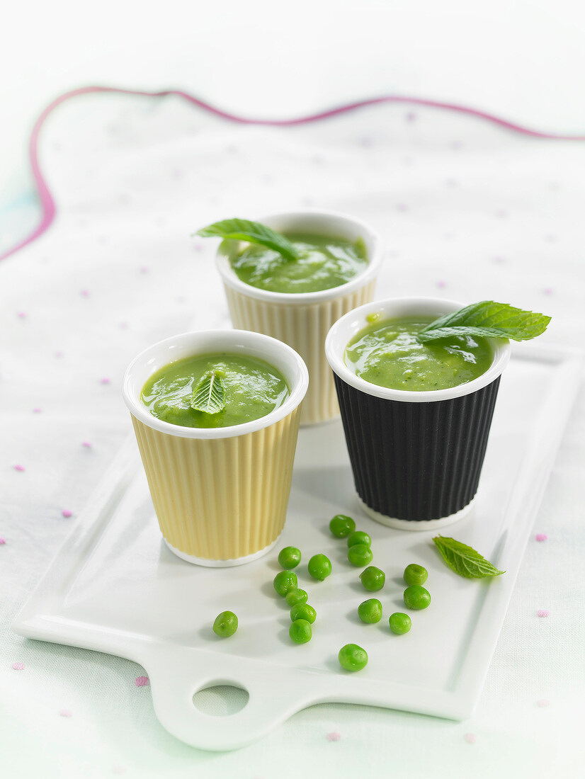 Cold pea and mint soup