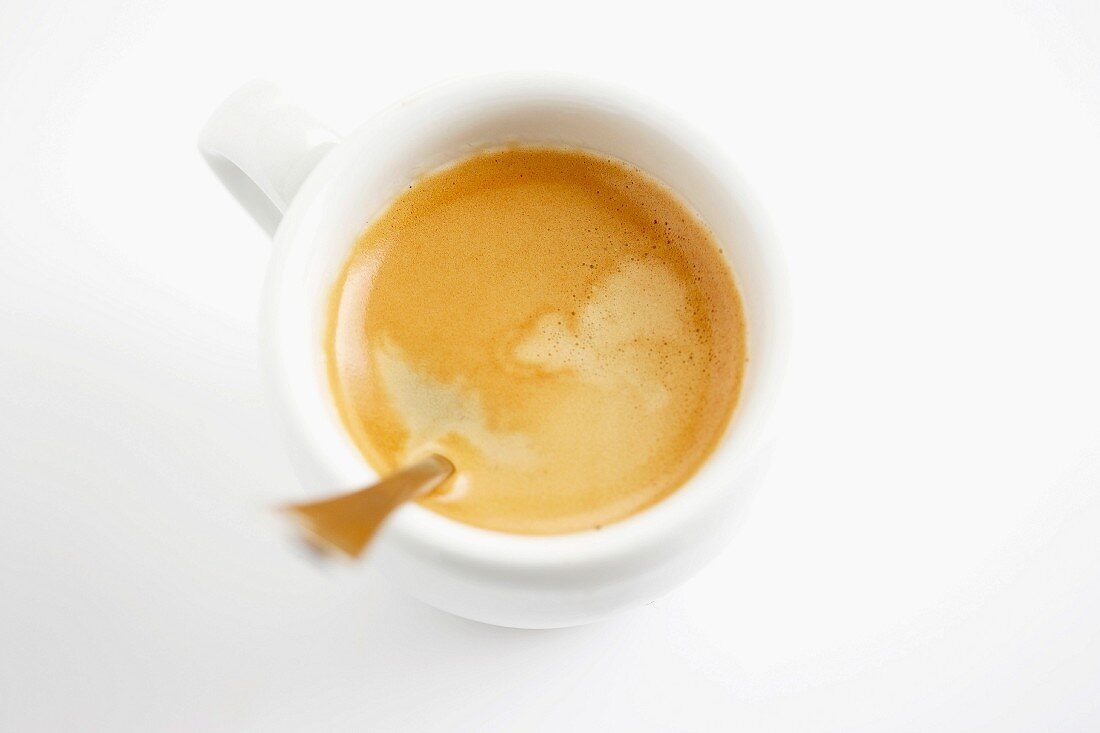 Espresso in einer Tasse (Aufsicht)
