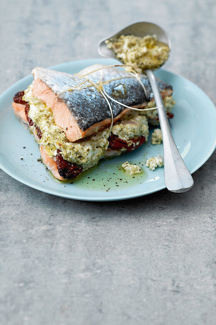 Salmon stuffed with fromage frais