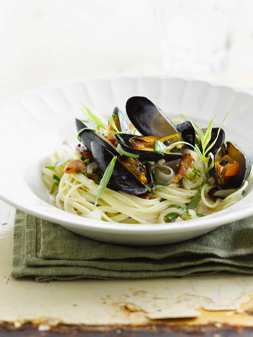 Fettucelli with mussels and tarragon