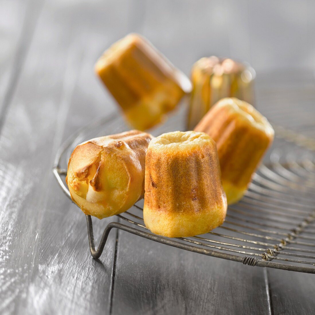 Pear and gorgonzola Cannelés