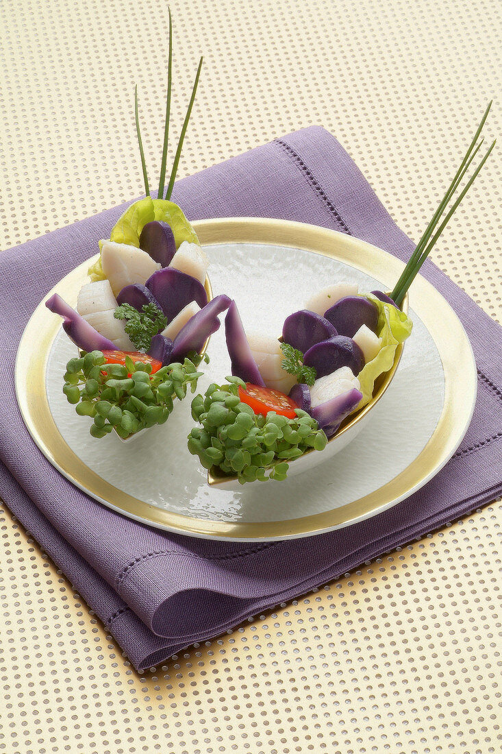 Scallops with purple potatoes