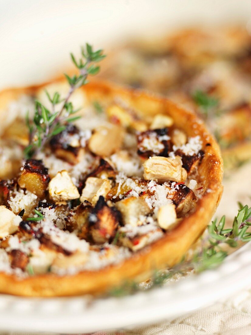 Chicken-eggplant savoury tartlet