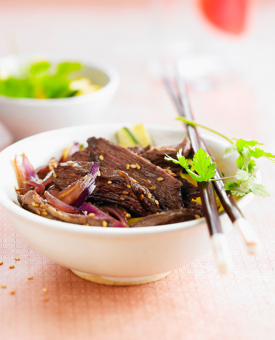 Grilled flank steak with sesame seeds