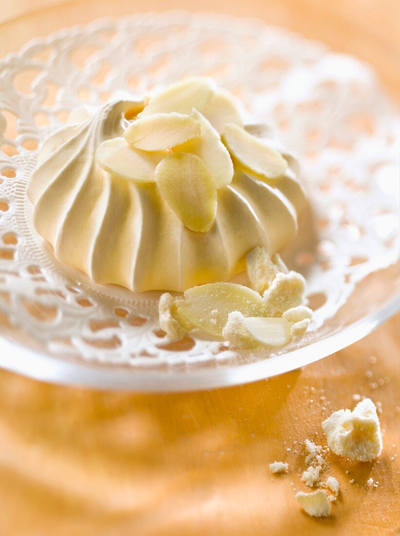Almond meringue