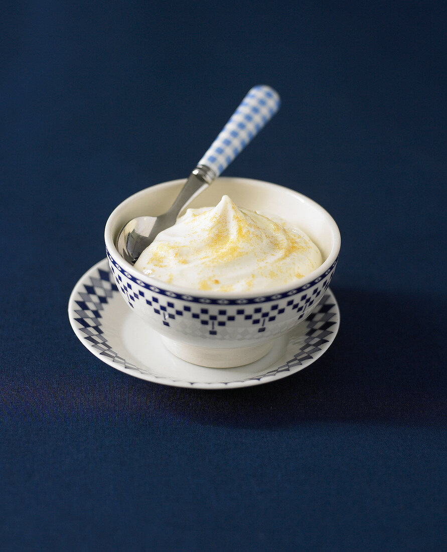 Joghurt mit Lemon Curd