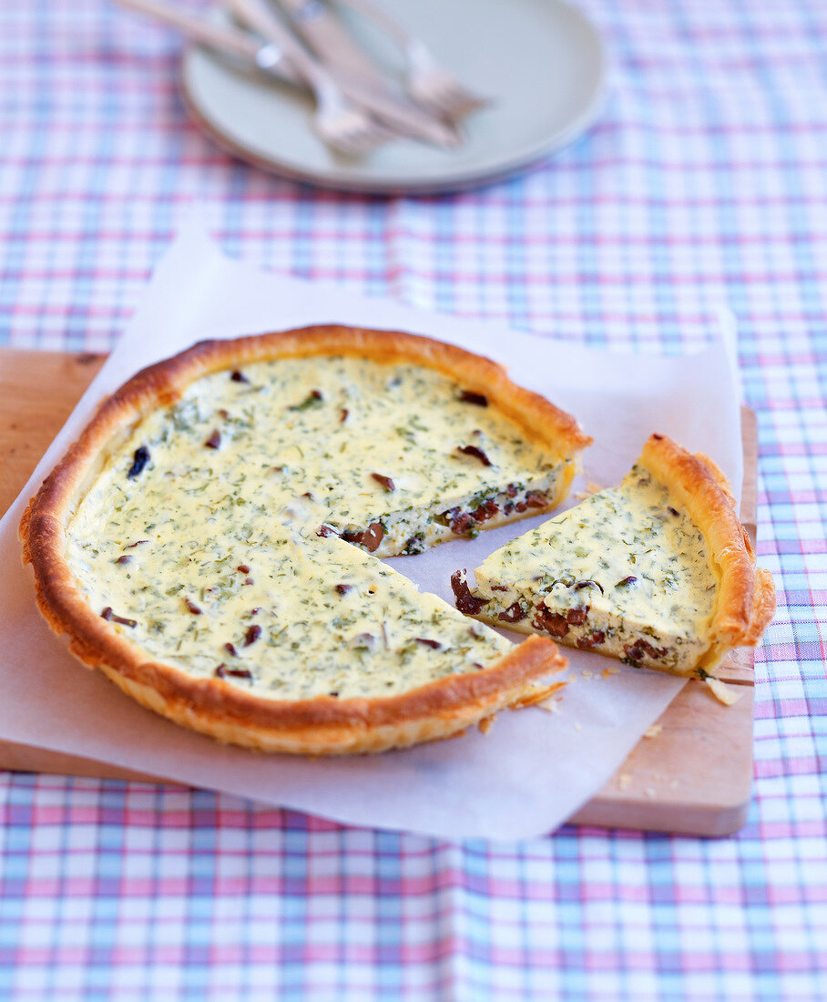 Mushroom and herb quiche