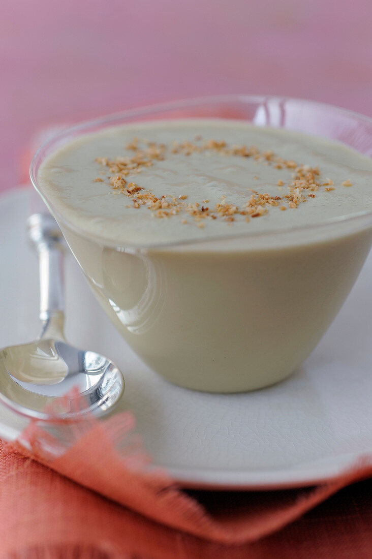 Foie-Gras-Creme mit Honigkuchenstreusel