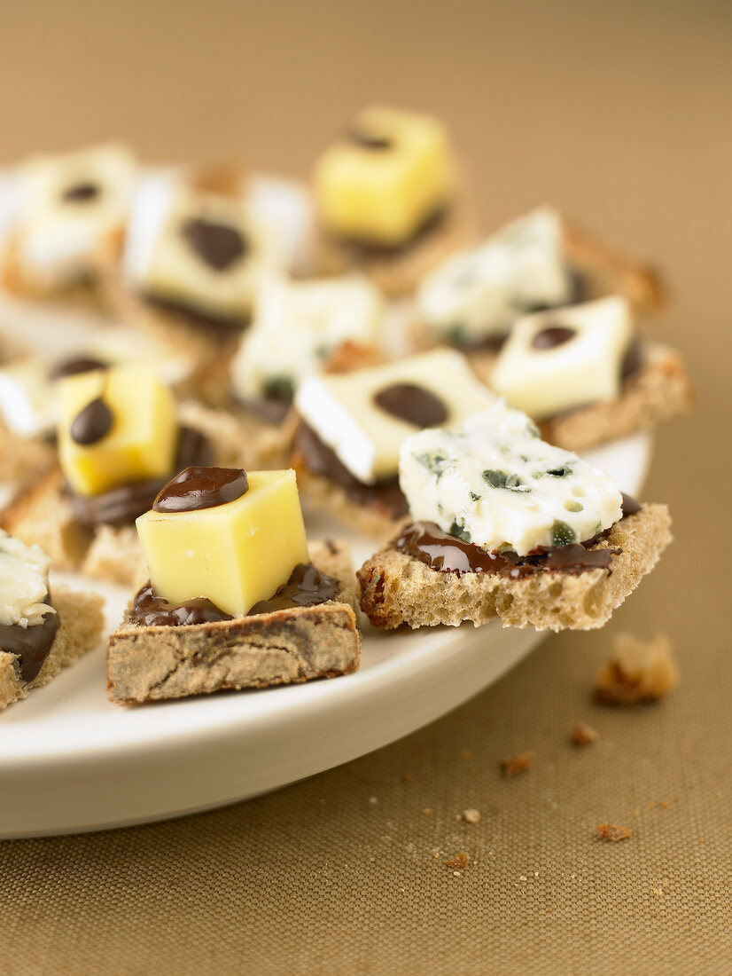 Chocolate and cheese appetizers