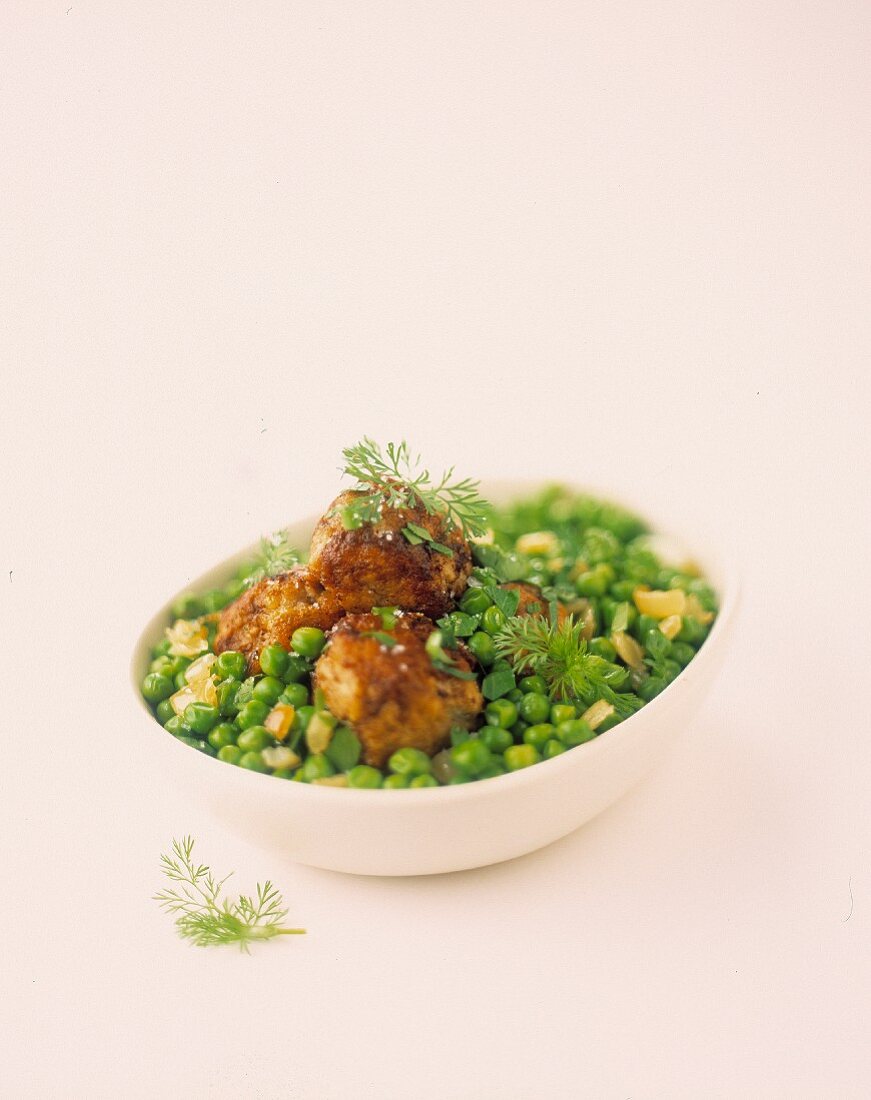 Meat balls with peas