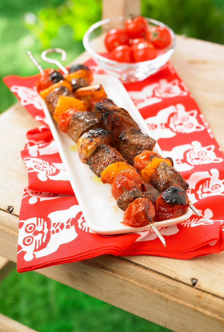 Beef,cherry tomato and pepper brochettes