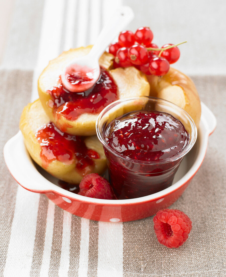 Raspberry-redcurrant jam