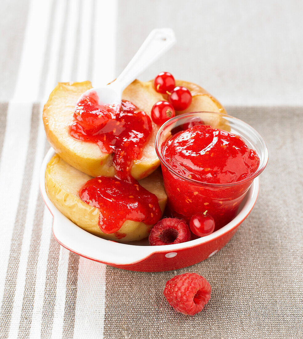 Raspberry-redcurrant jam