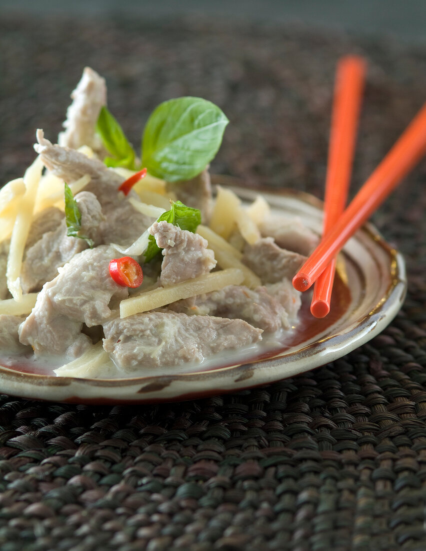 Pork and bamboo shoot curry