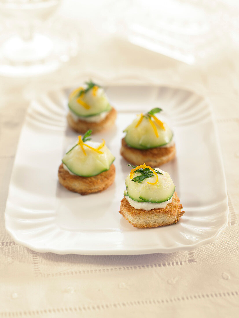 Canapés mit Brandade (Stockfischpüree)