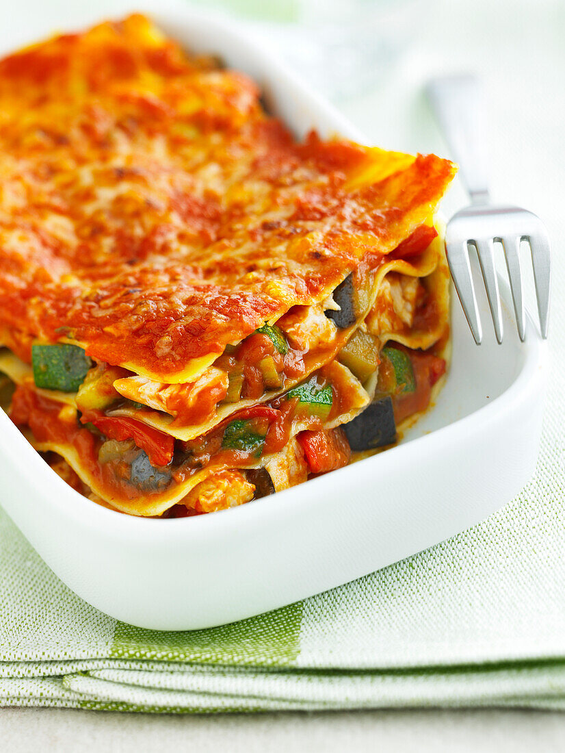 Lasagne mit Gemüse und Hähnchenfleisch