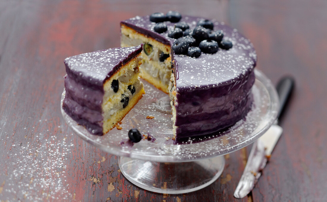 Bilberry cake