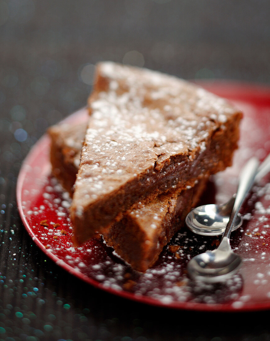 Chocolate-toffee moist cake