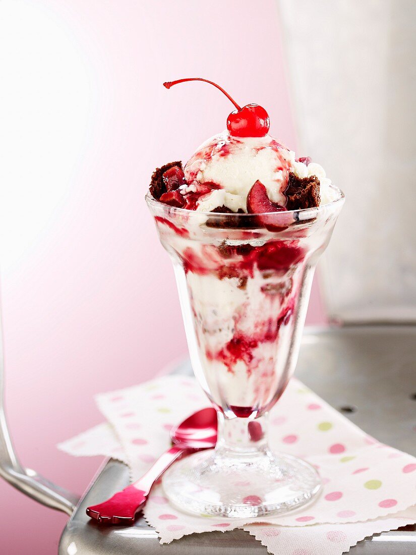 Cherry and chocolate cake ice cream sundea